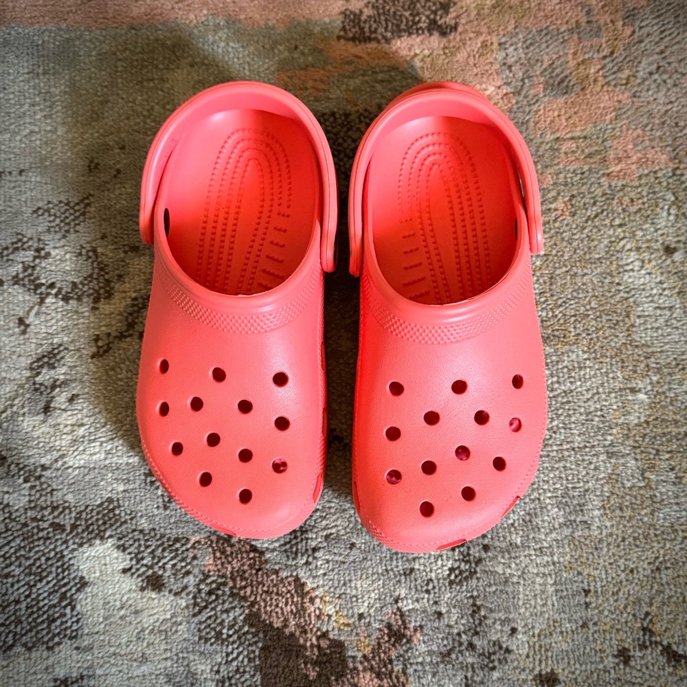 Pink Crocs (Size7)